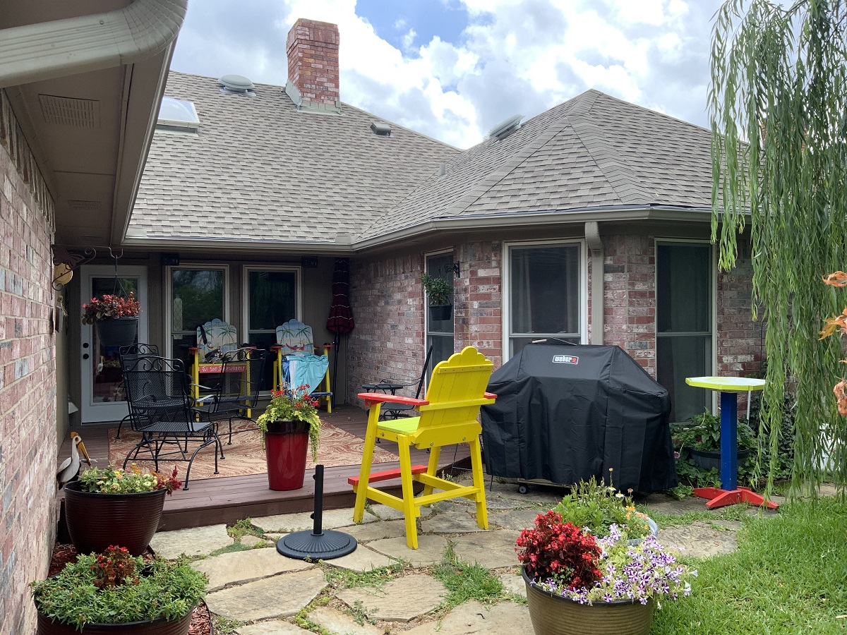 Before image of a home outdoor lliving area